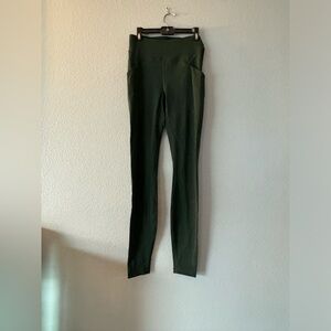 Never worn Lulu leggings